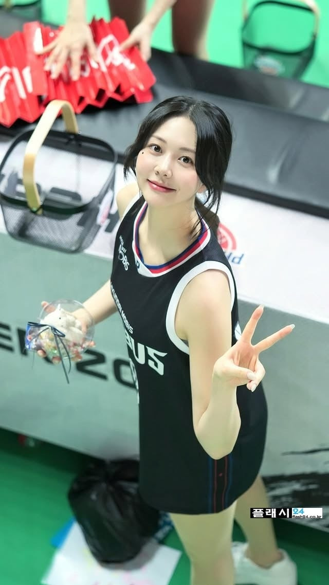 bt5abb49c0d8b0f83beb27f4b6c0fe1157.jpeg