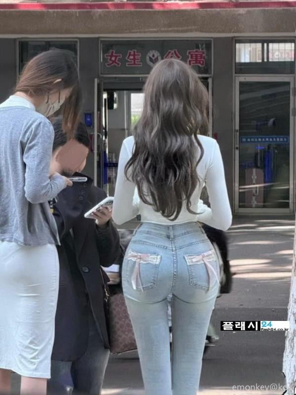 bt83d42bb7681b8f47eeb8f13e853e16af.jpeg