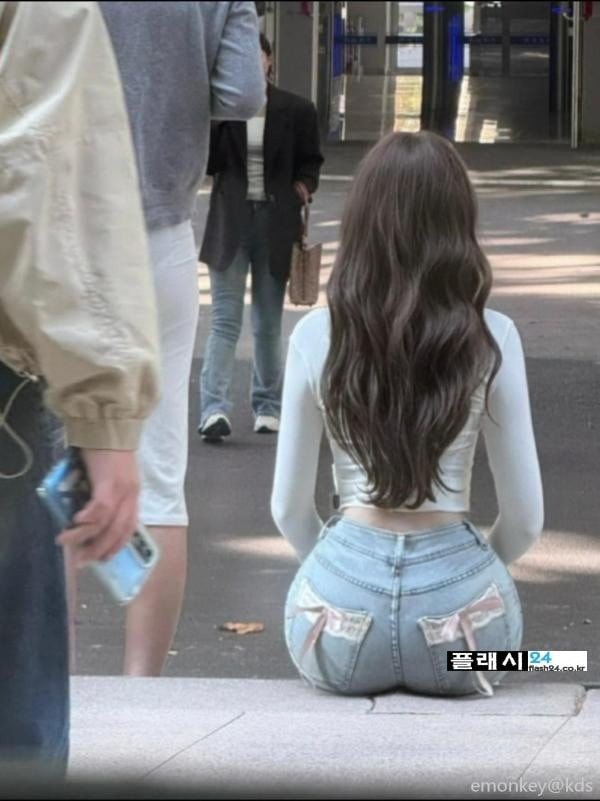 btf389aaeda5dda4b7b7fa5f21aad4f78a.jpeg