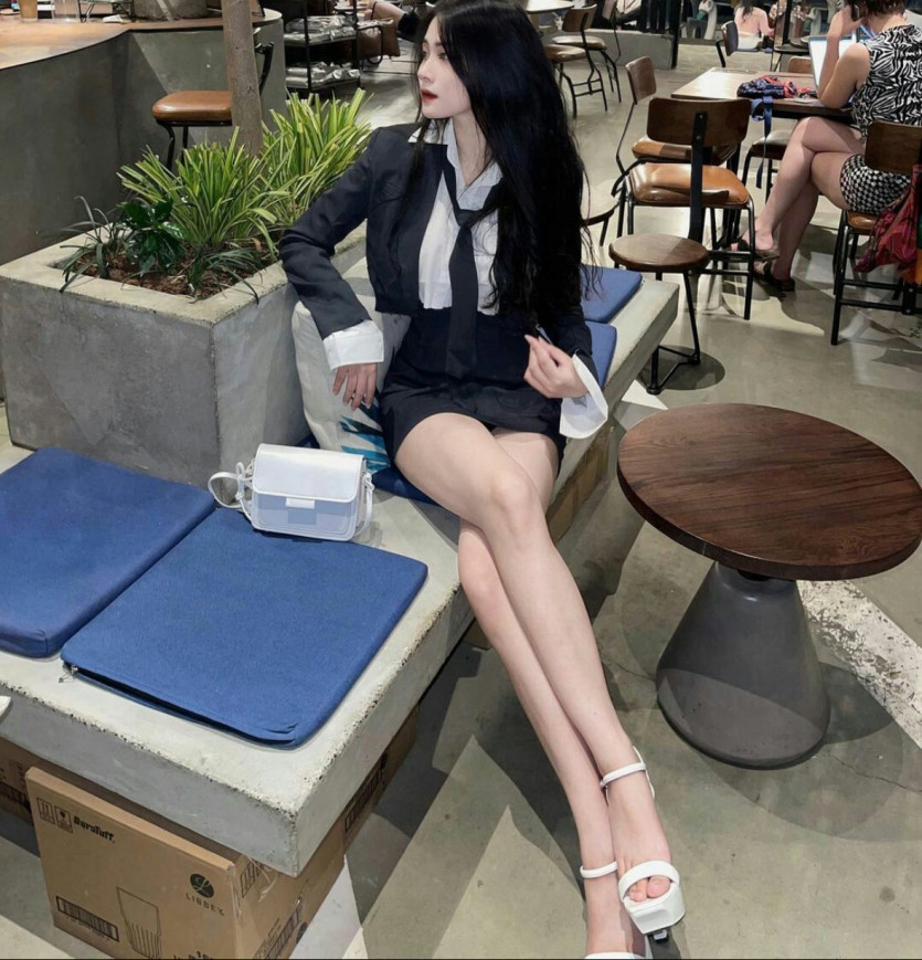 bt967cd1474dee1955db4a06fbd2365099.jpeg